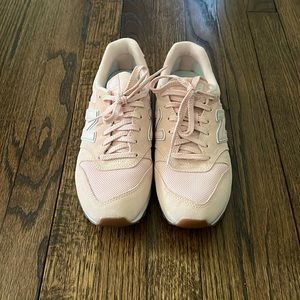 New Balance 996 Sneakers